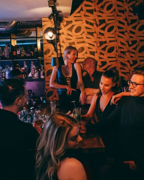 Berlin Bar Editorial